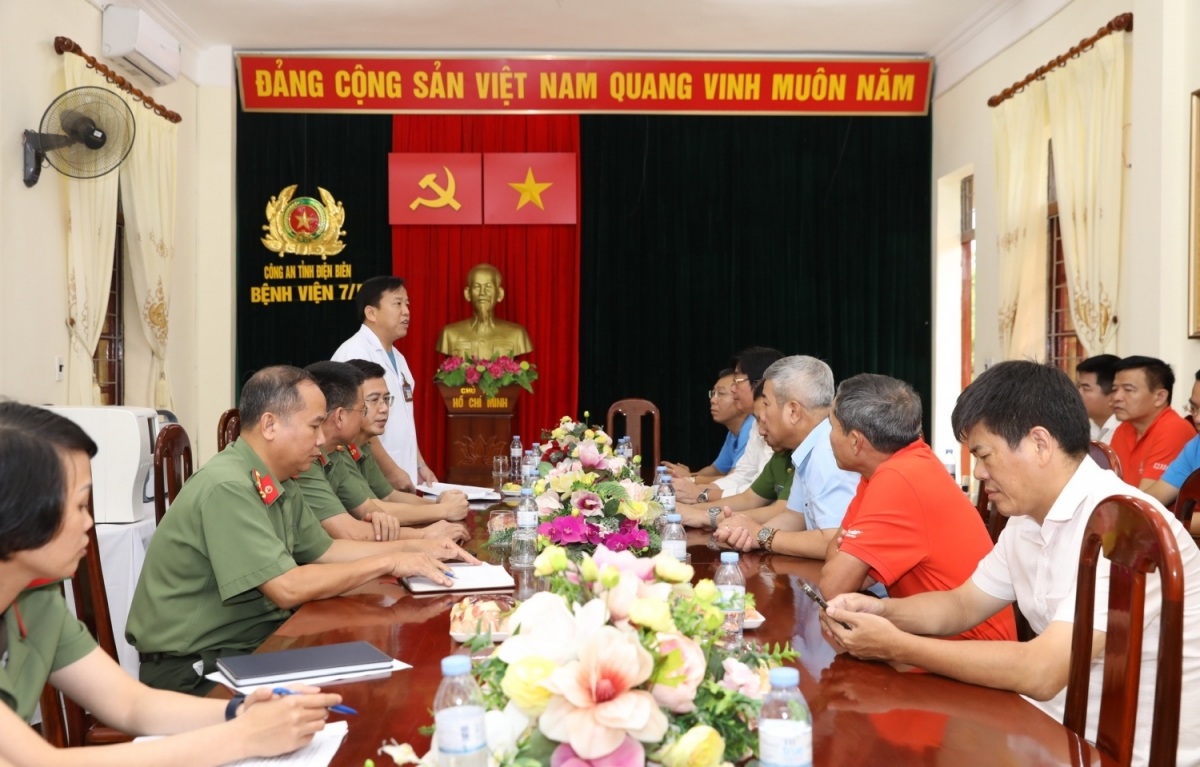 petrovietnam tham hoi, ho tro nguoi dan son la, Dien bien khac phuc hau qua lu hinh anh 7